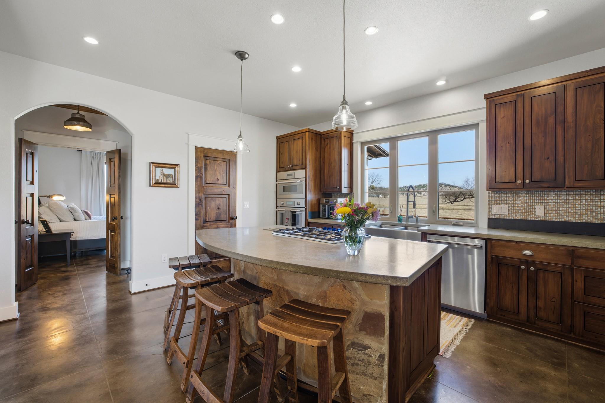 5686 Ranch Rd 1631, Fredericksburg, TX 78624