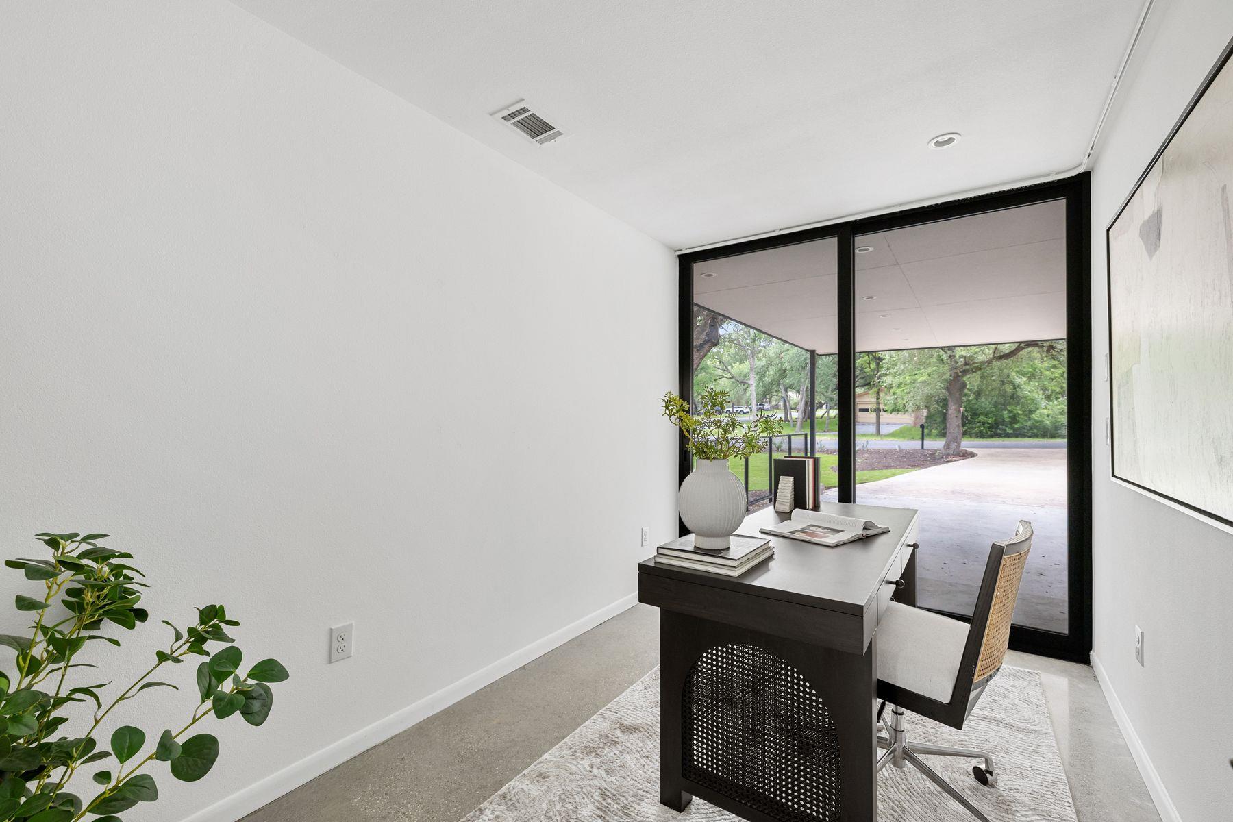 9400 Shady Oaks Dr, Austin, TX 78729