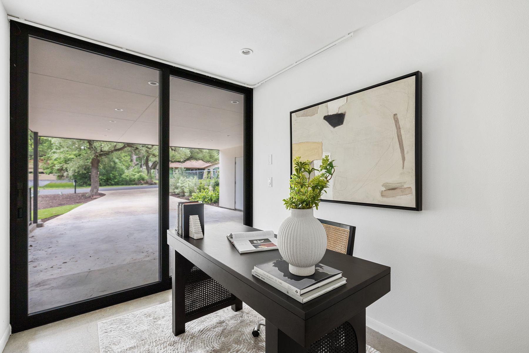 9400 Shady Oaks Dr, Austin, TX 78729