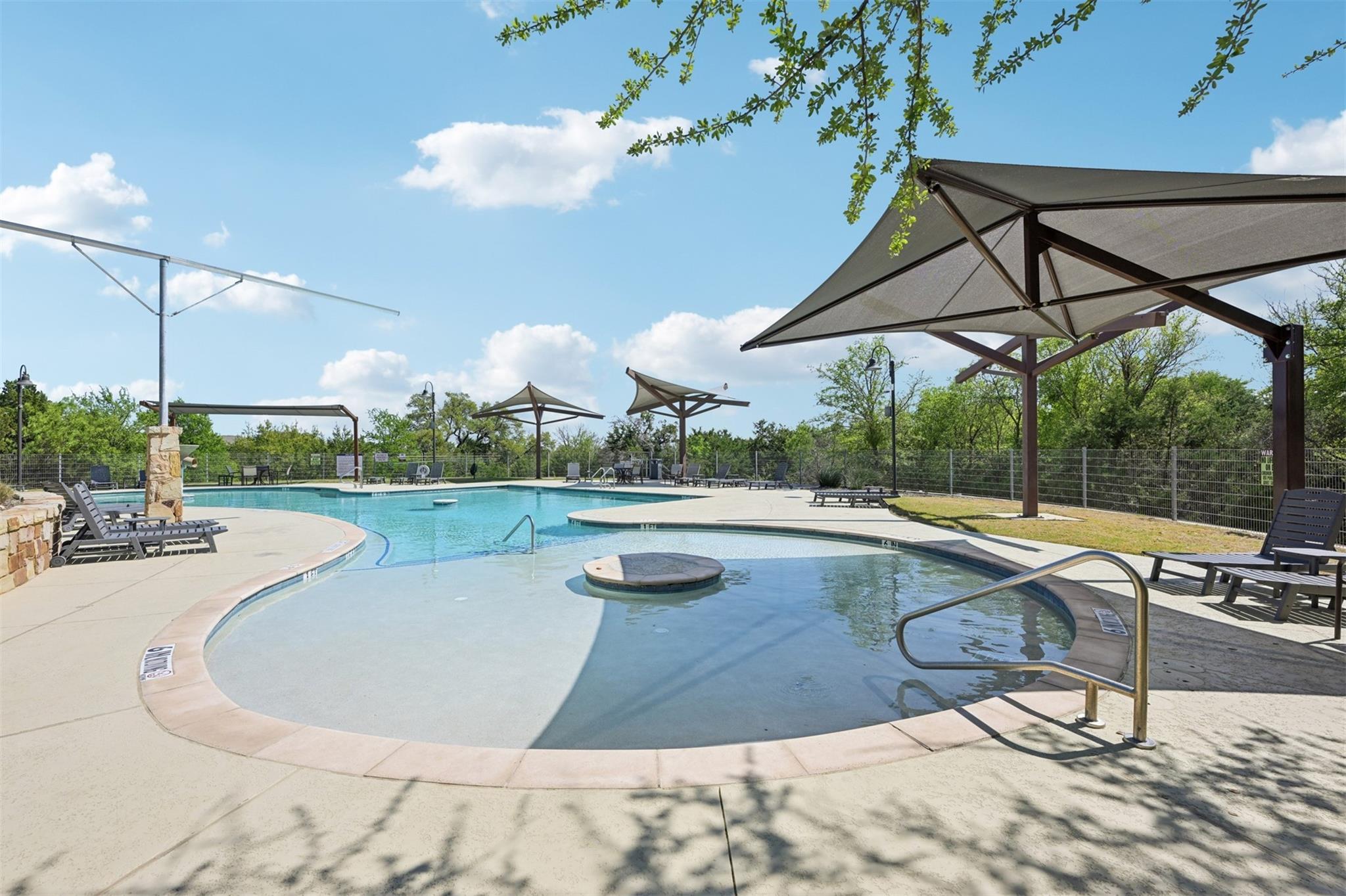 109 Serrano St, Georgetown, TX 78628