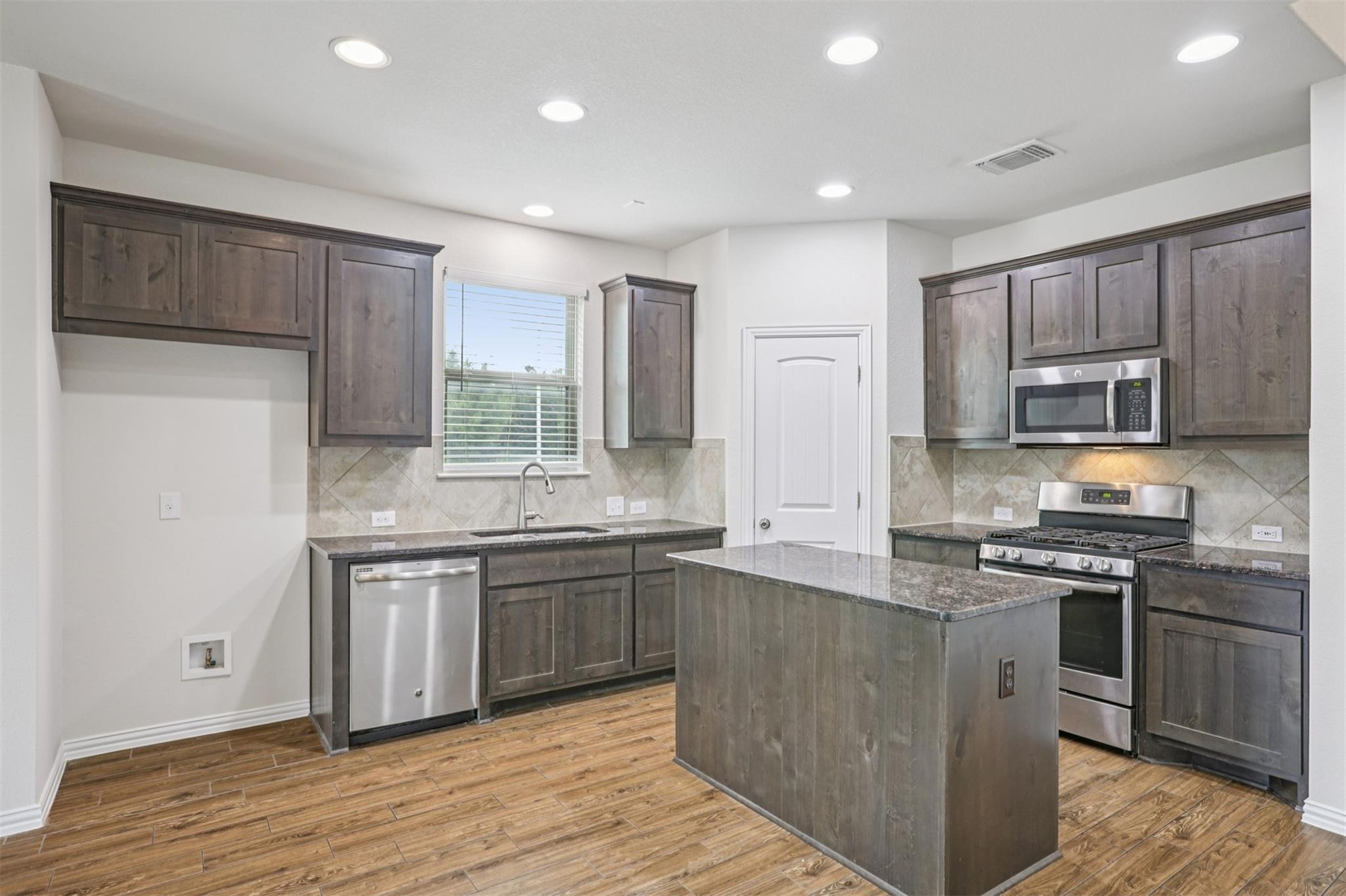 4101 Presidio Ln, Round Rock, TX 78681