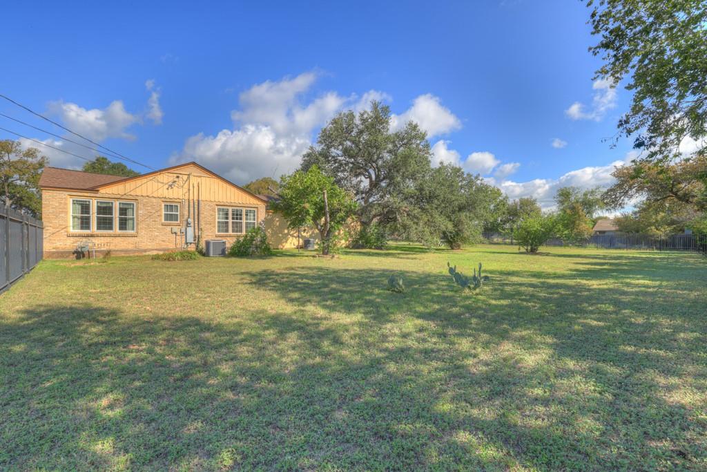 800 N Bishop St, San Marcos, TX 78666