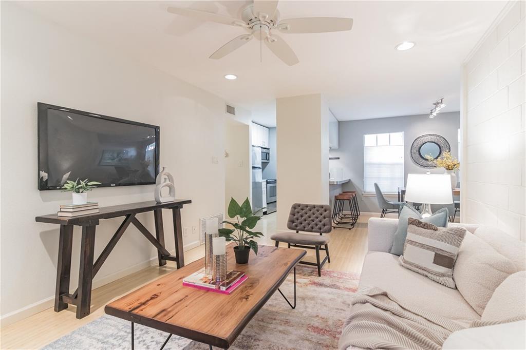 300 Crockett St # 116, Austin, TX 78704