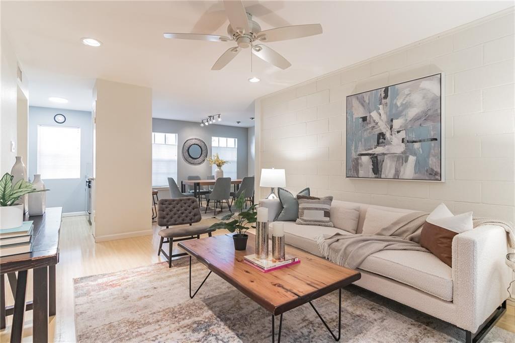 300 Crockett St # 116, Austin, TX 78704