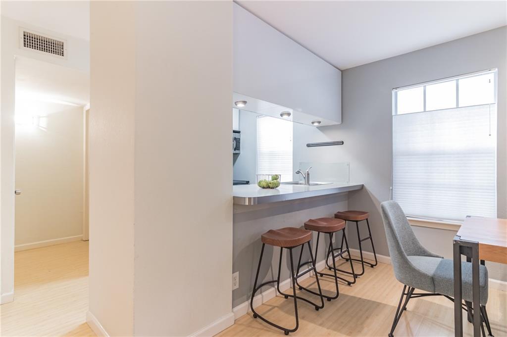 300 Crockett St # 116, Austin, TX 78704