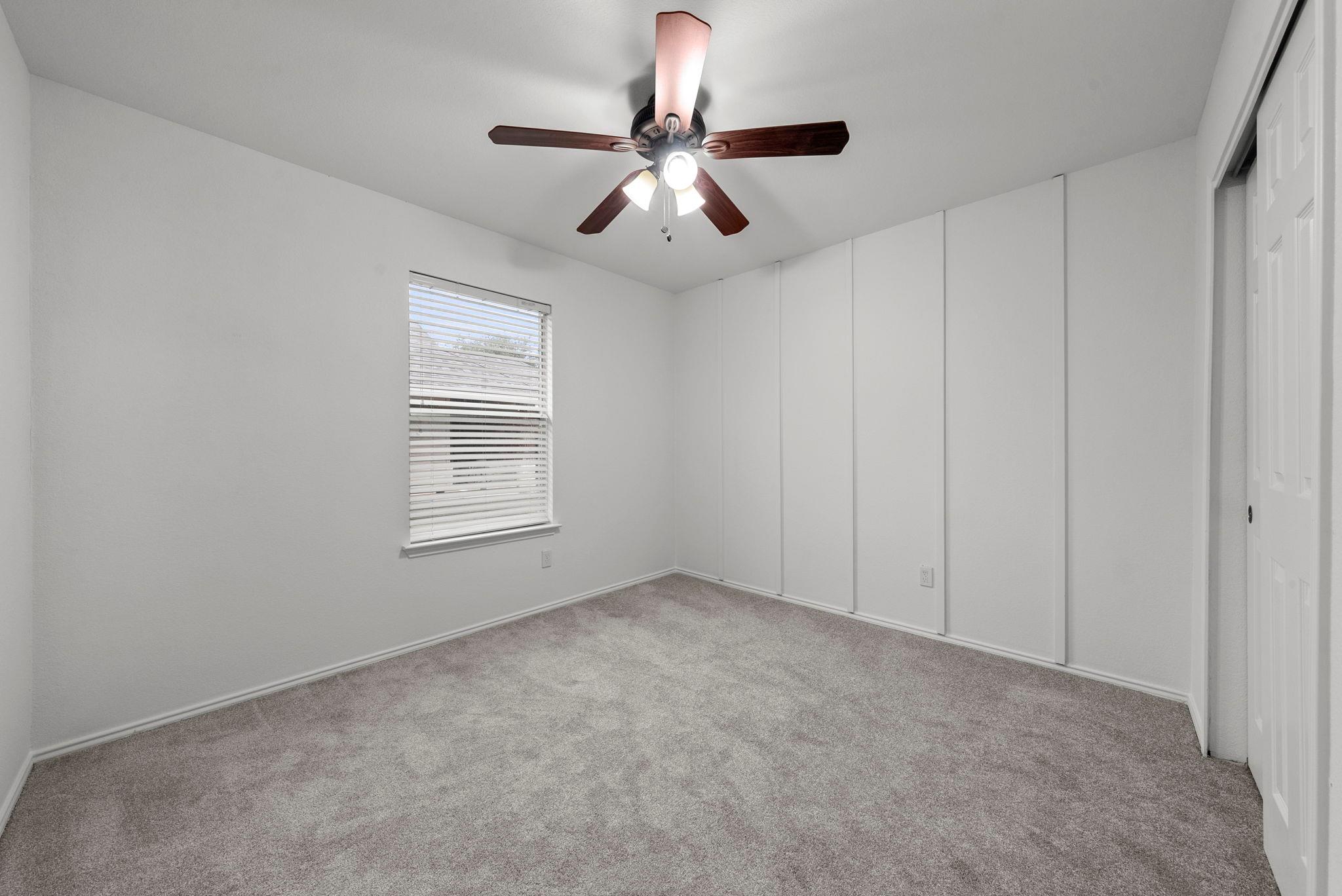 118 Camellia Dr, Hutto, TX 78634