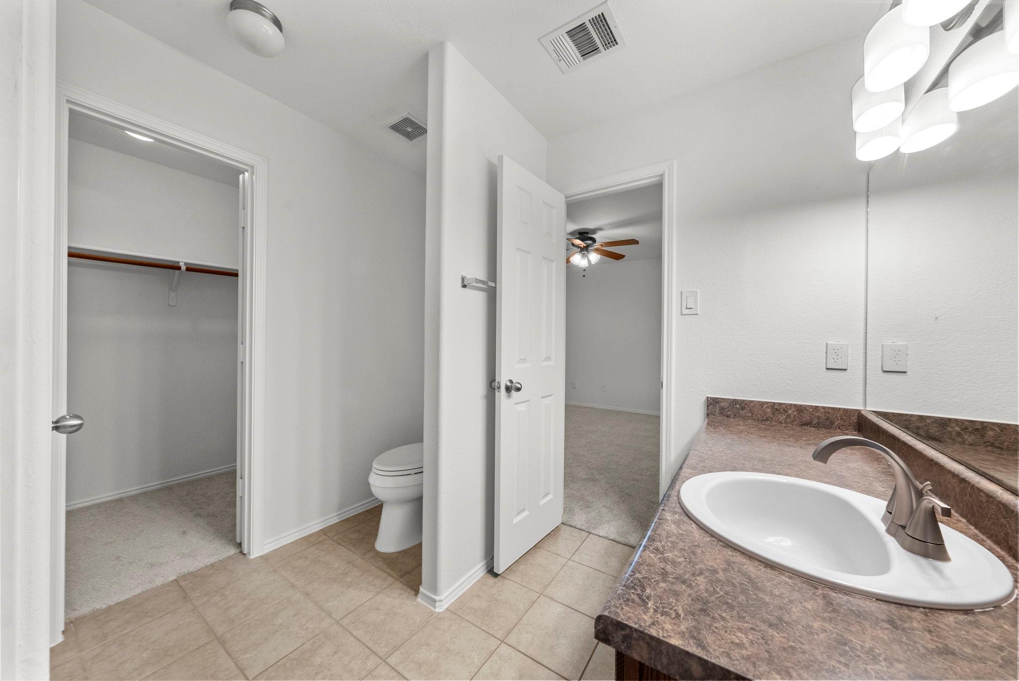 118 Camellia Dr, Hutto, TX 78634