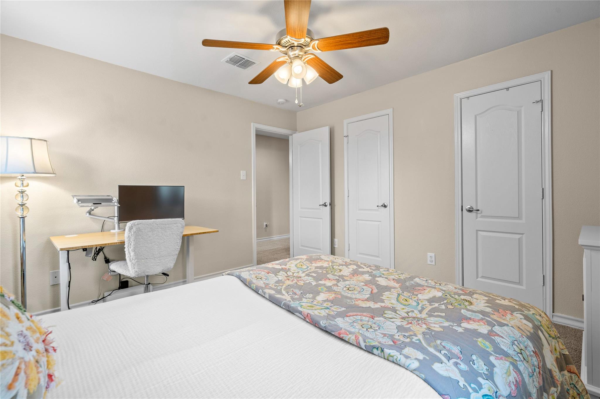 328 Island Oak Dr, Austin, TX 78748