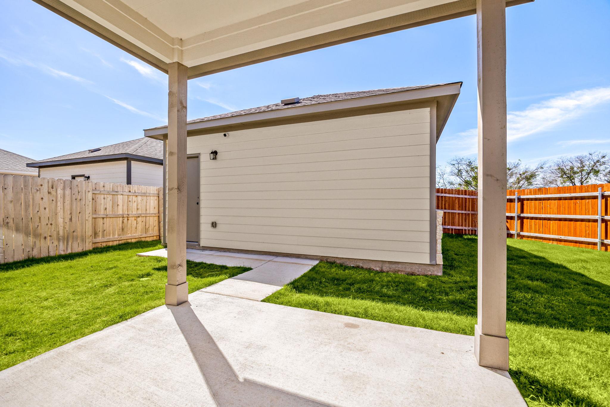 2460 Jack Nora Way, Round Rock, TX 78665