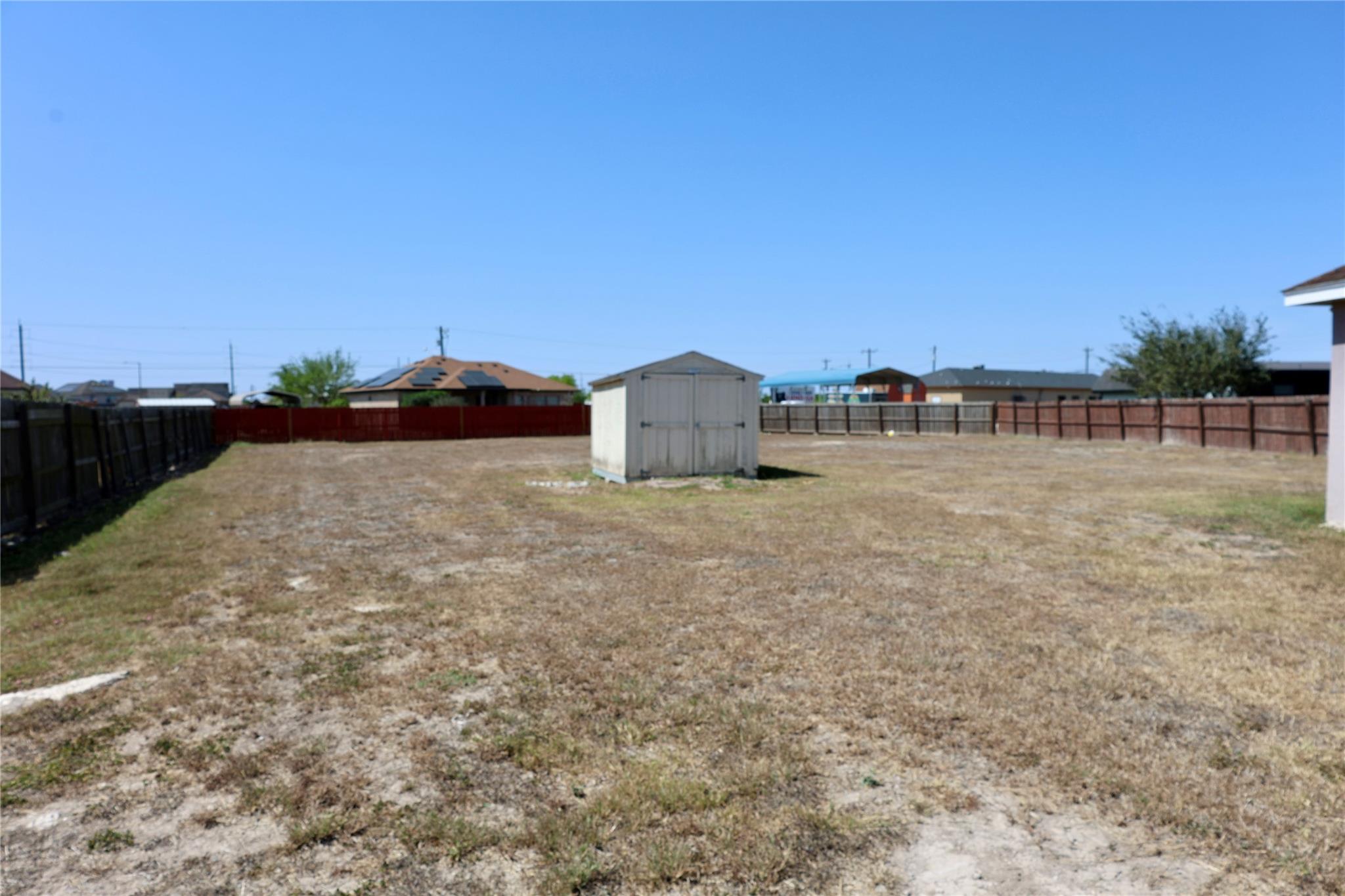 1041 Pasto Dr, Los Fresnos, TX 78566