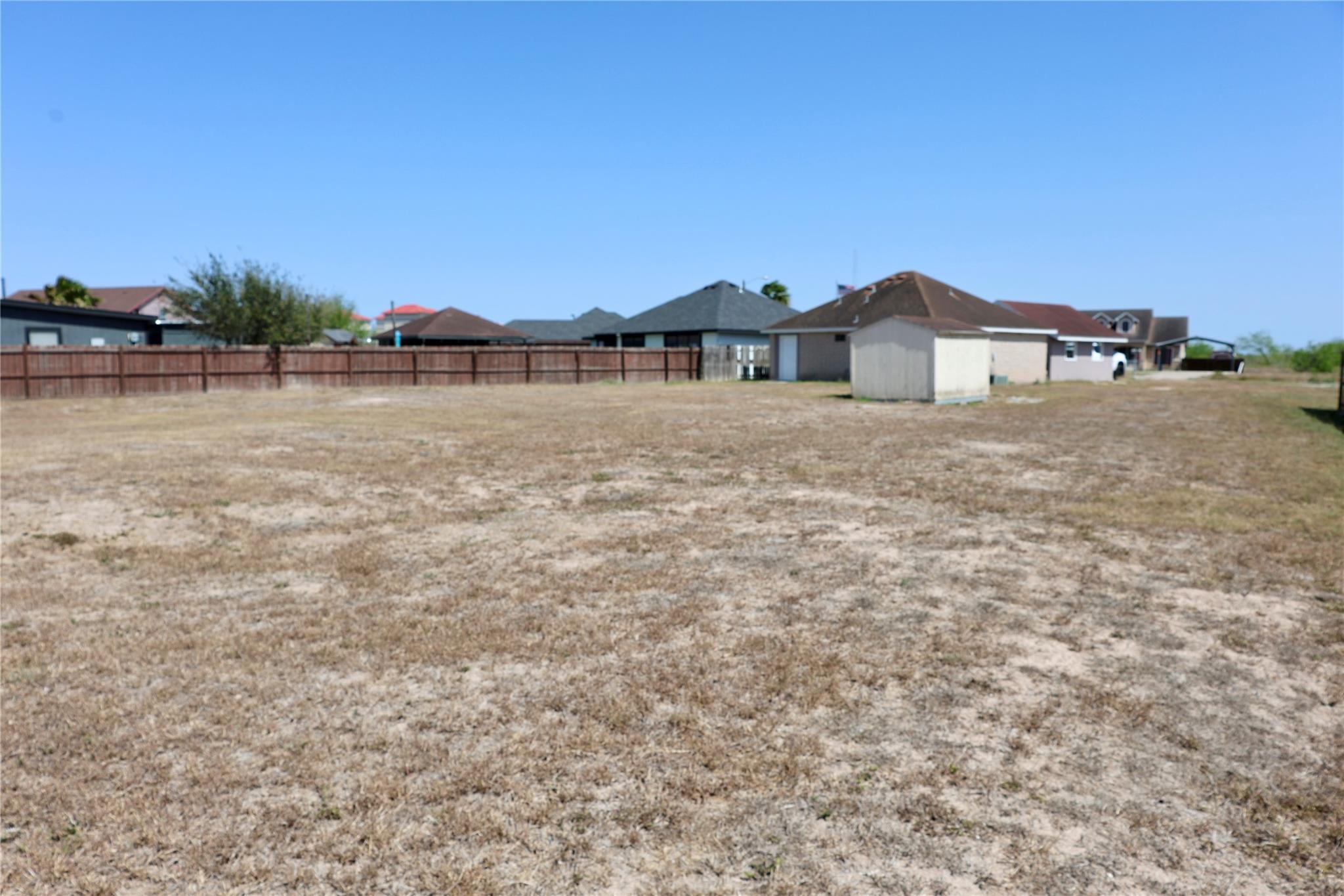 1041 Pasto Dr, Los Fresnos, TX 78566