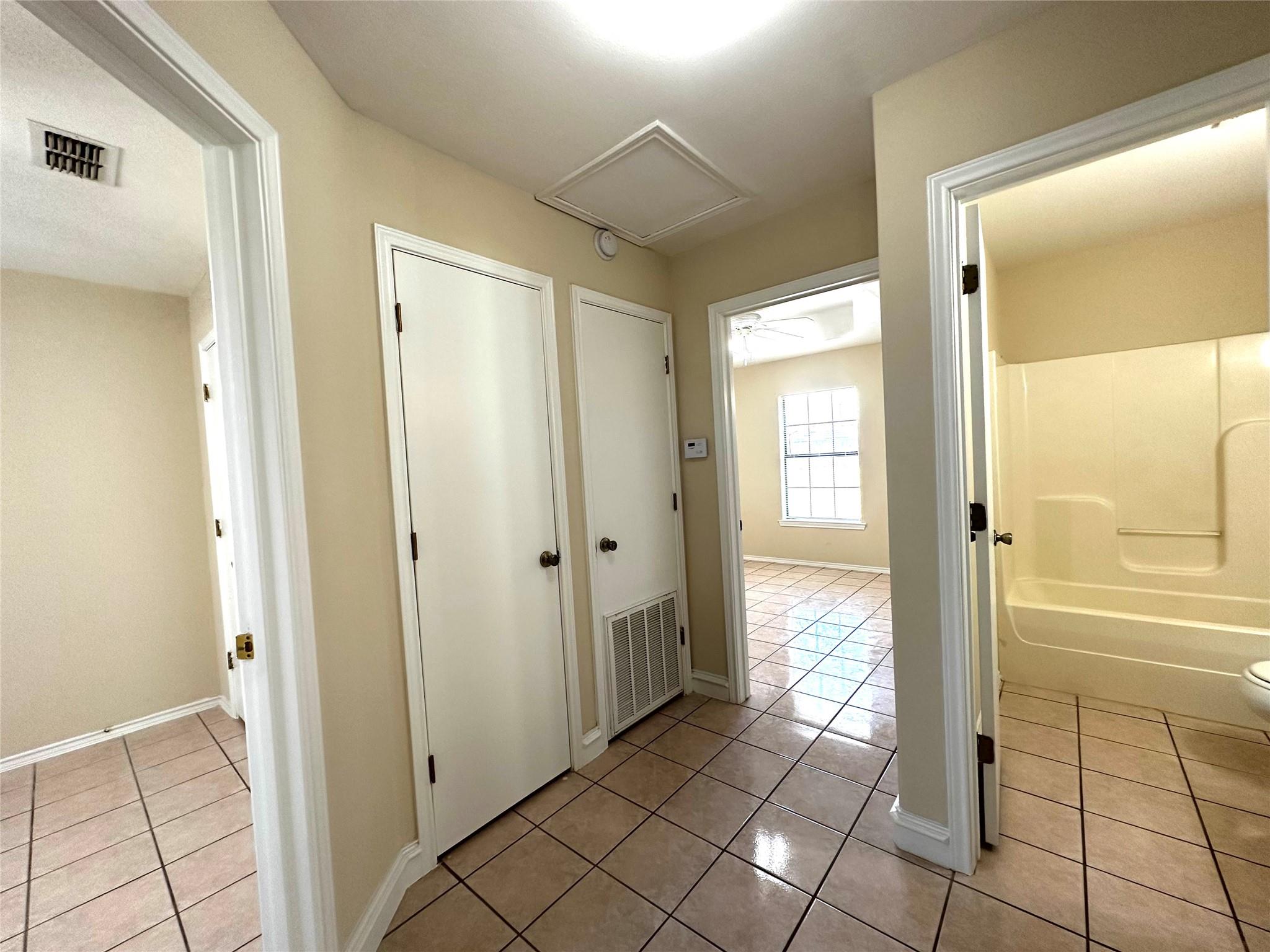 1041 Pasto Dr, Los Fresnos, TX 78566