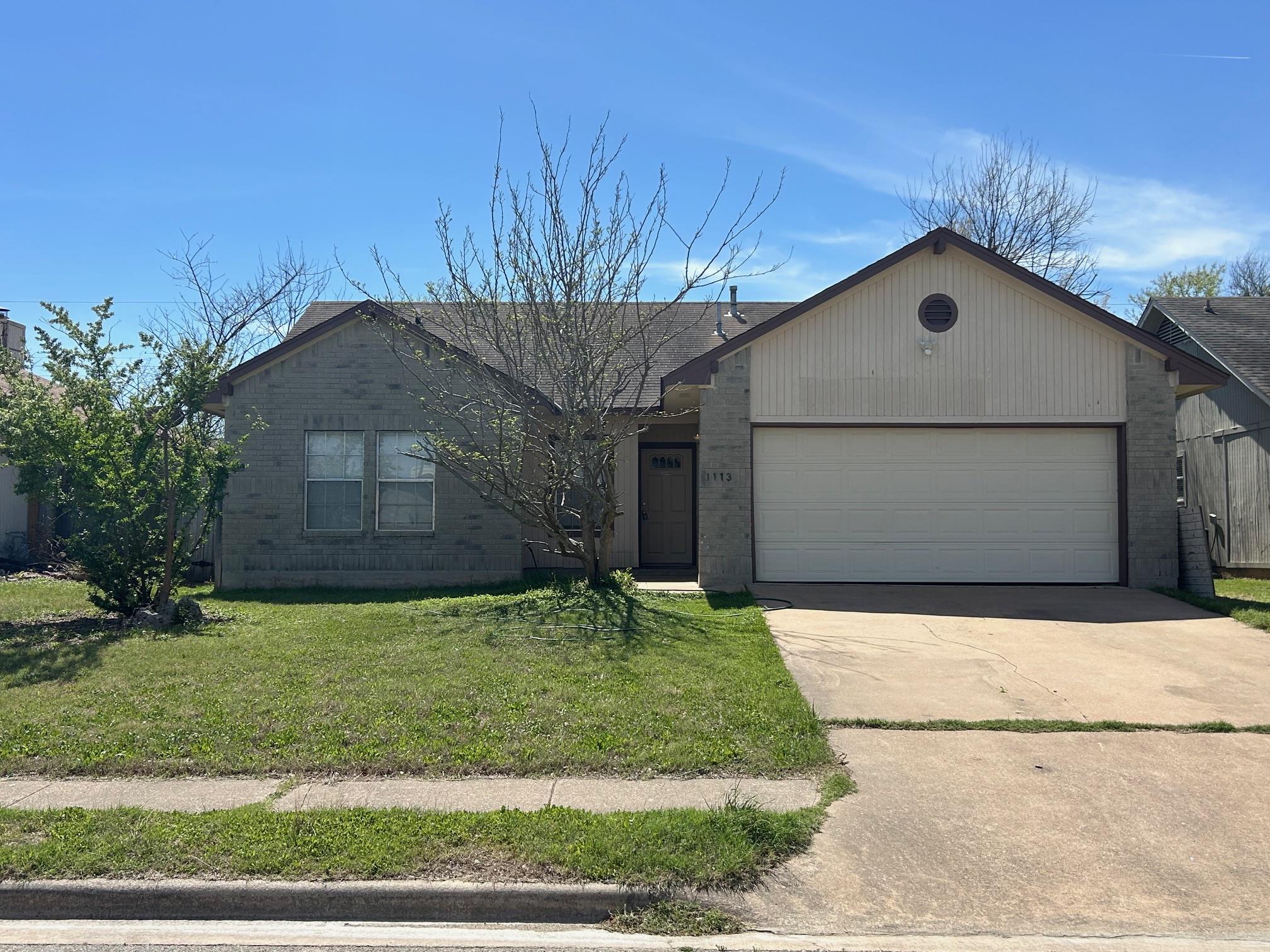 1113 York Castle Dr, Pflugerville, TX 78660