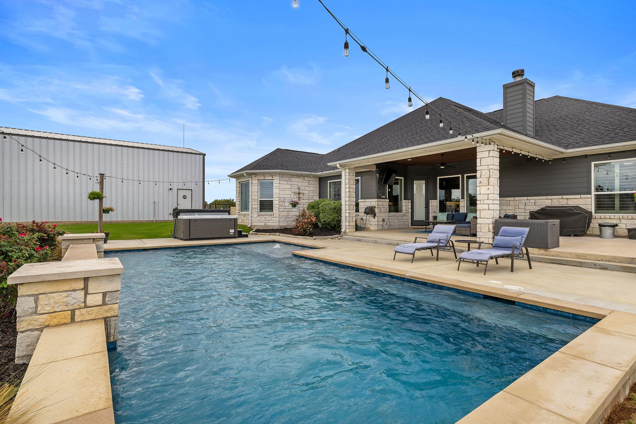 508 Purple Salvia Cv, Liberty Hill, TX 78642