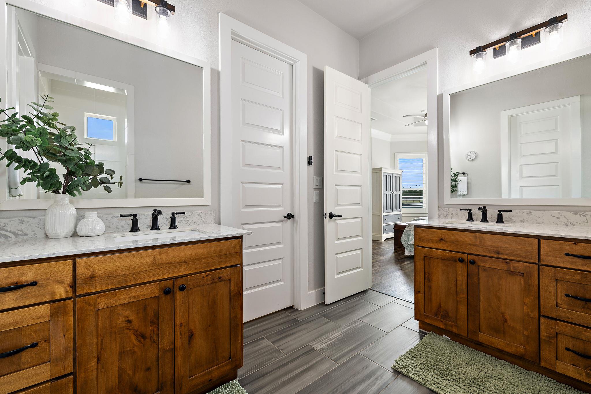 508 Purple Salvia Cv, Liberty Hill, TX 78642