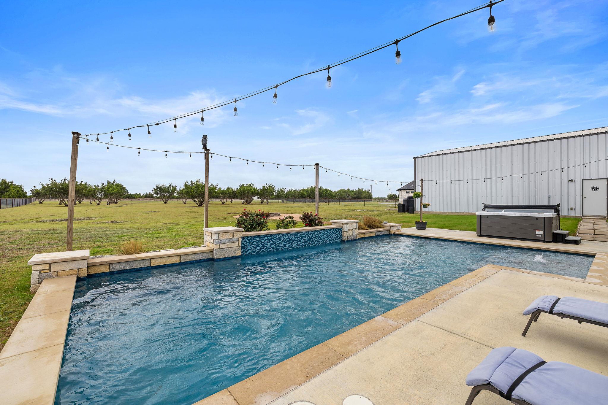 508 Purple Salvia Cv, Liberty Hill, TX 78642