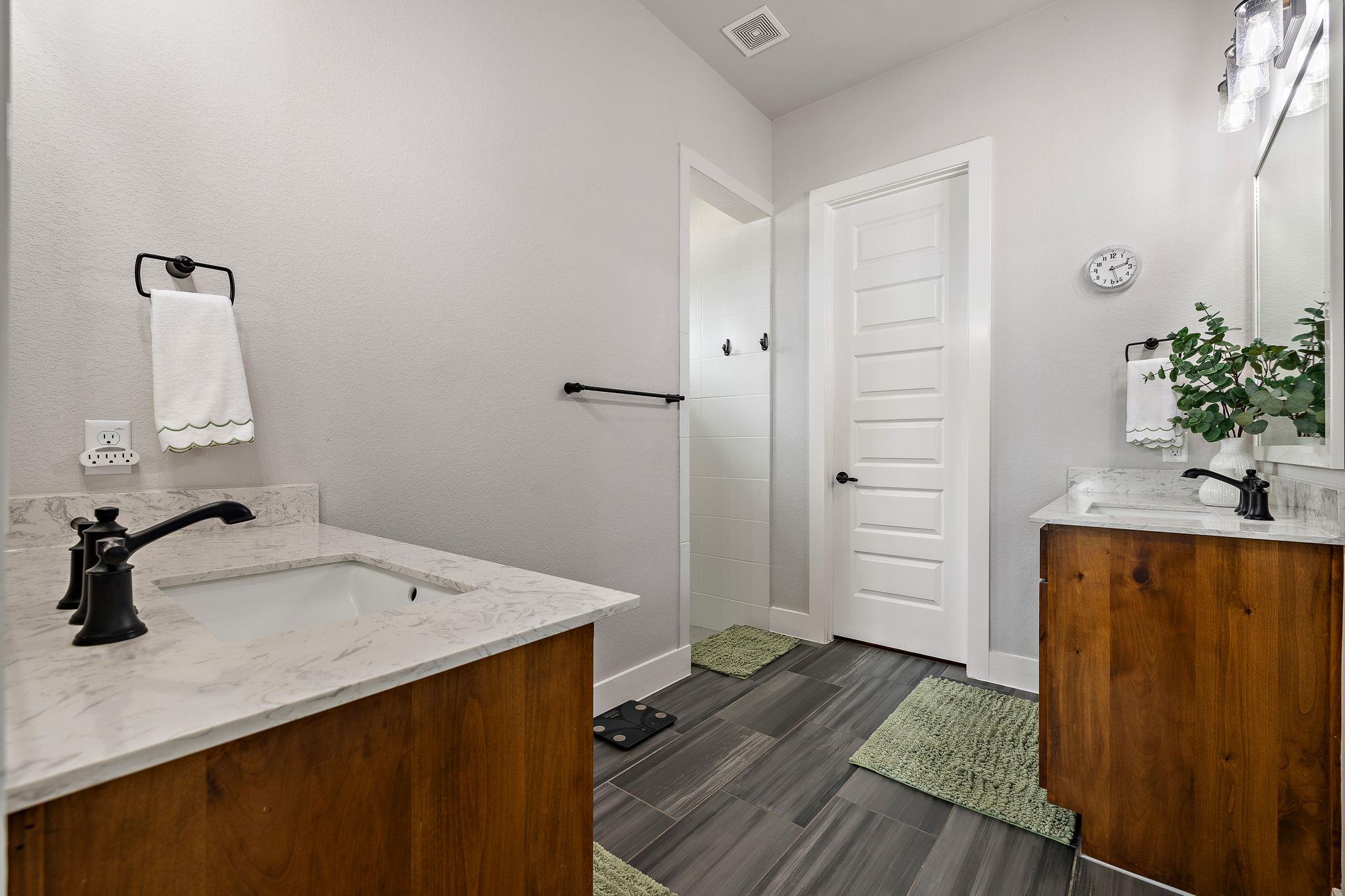 508 Purple Salvia Cv, Liberty Hill, TX 78642