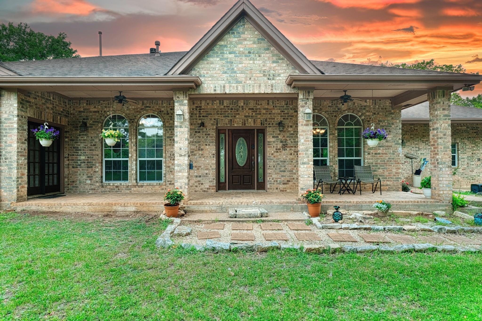 430 Indian Hill Trl, Kyle, TX 78640
