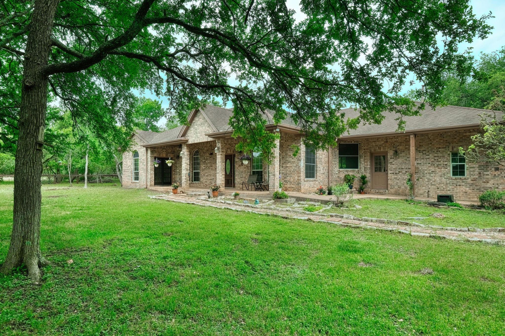 430 Indian Hill Trl, Kyle, TX 78640