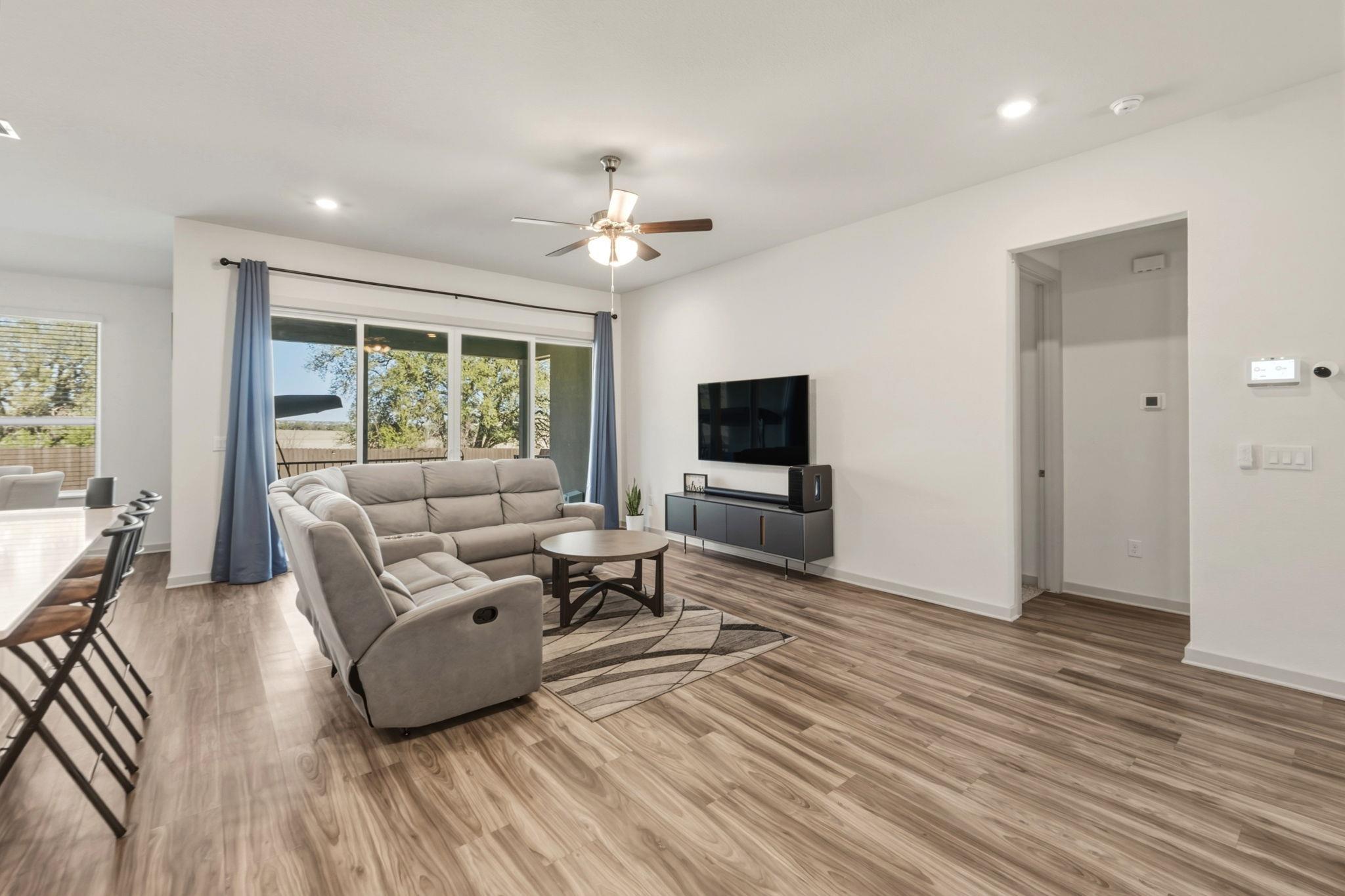 1640 Flying Horseshoe Bnd, Georgetown, TX 78628