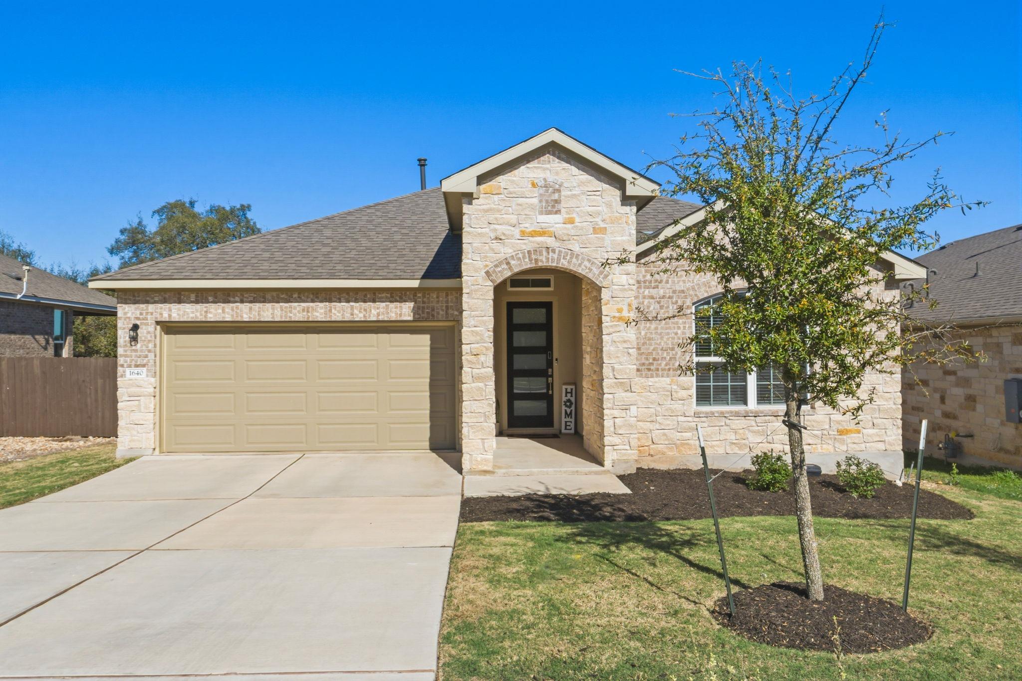 1640 Flying Horseshoe Bnd, Georgetown, TX 78628