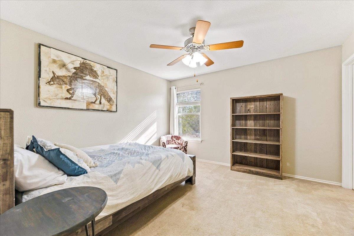 116 Devons Cv, Buda, TX 78610