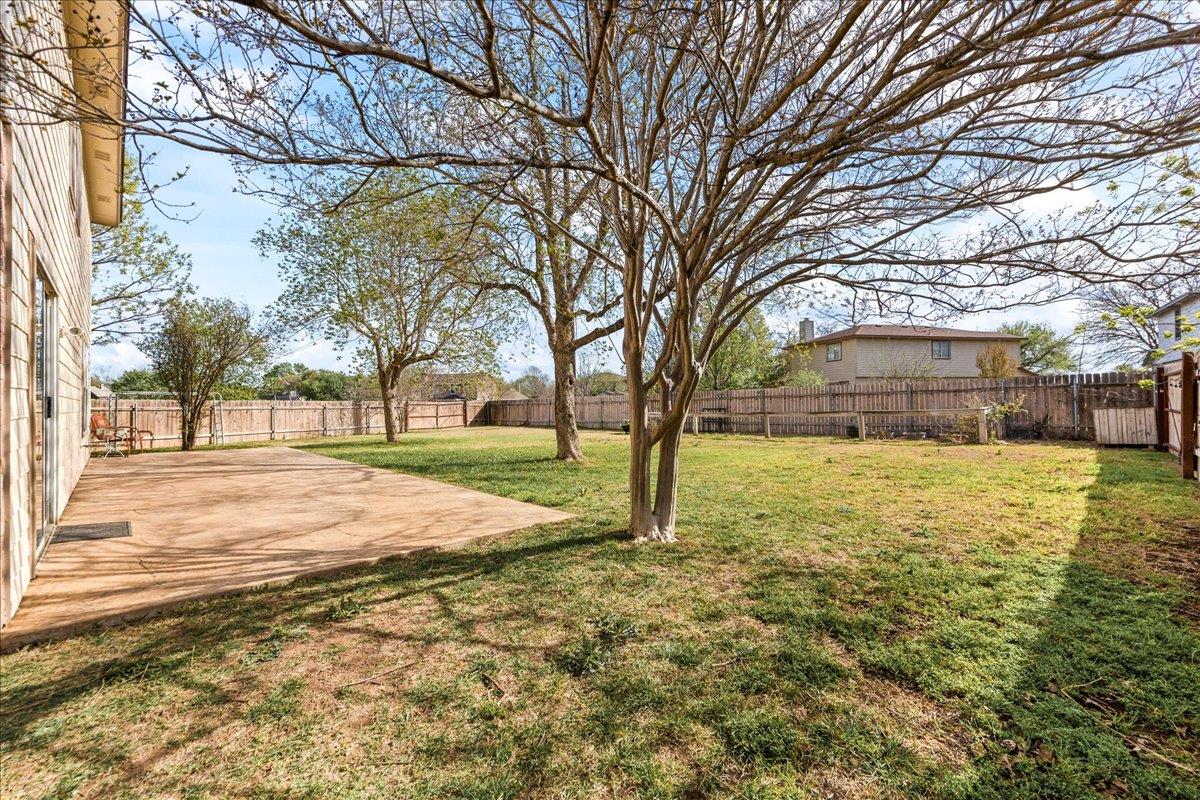 116 Devons Cv, Buda, TX 78610