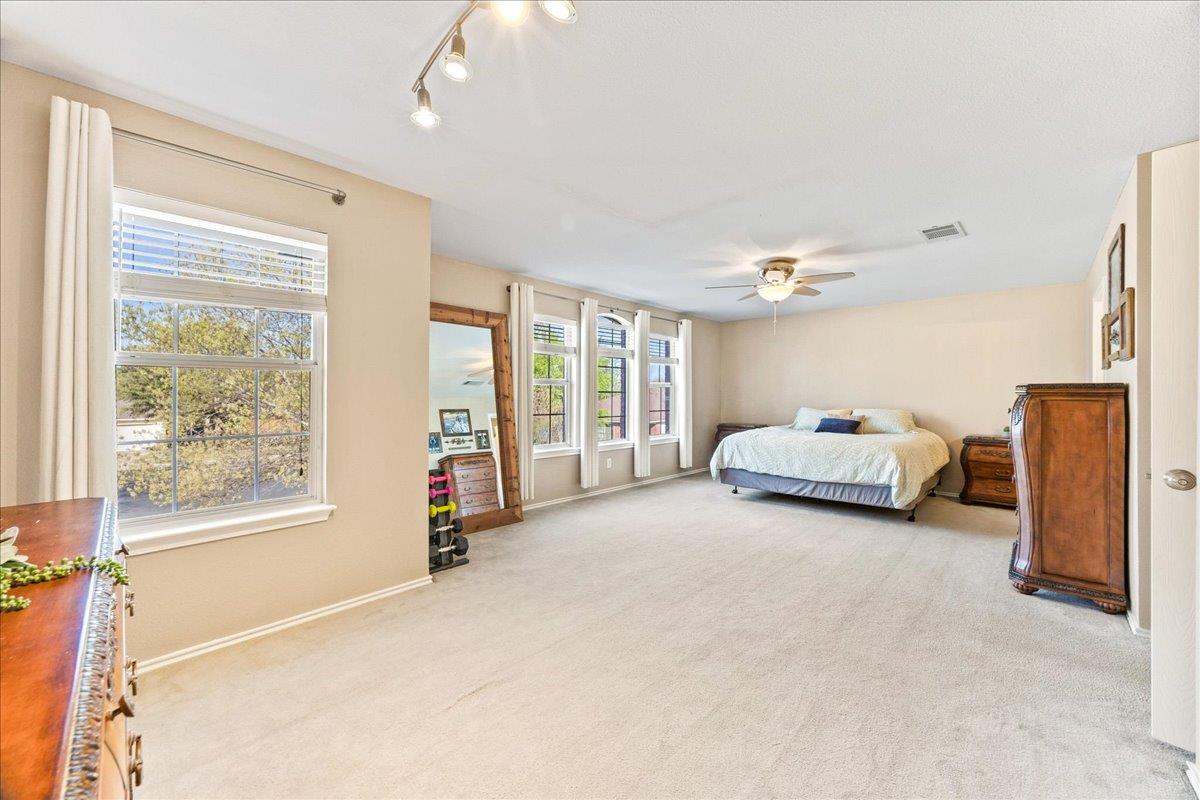 116 Devons Cv, Buda, TX 78610