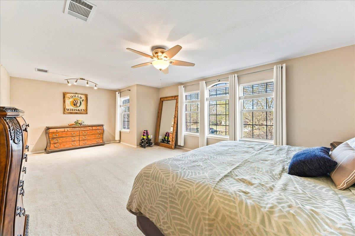 116 Devons Cv, Buda, TX 78610