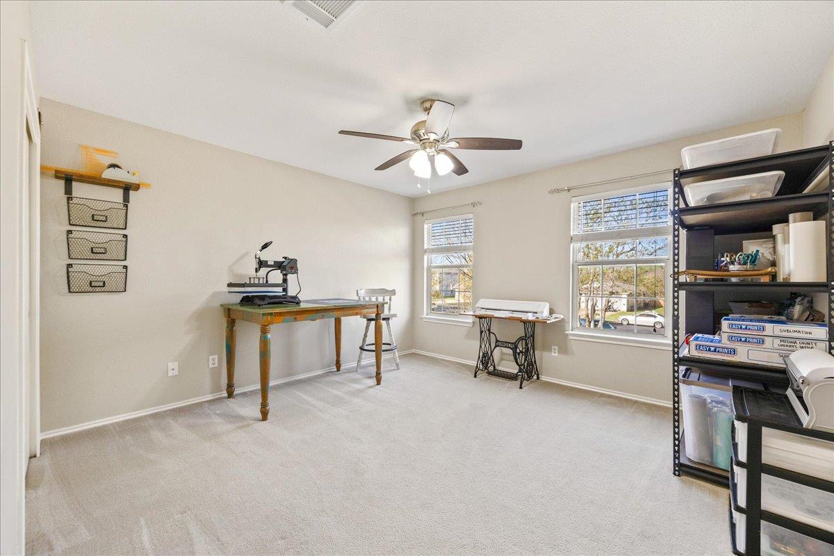 116 Devons Cv, Buda, TX 78610