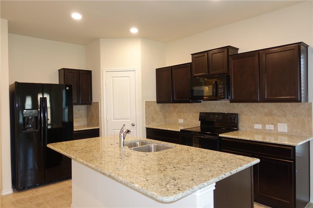 1001 Hillrose Dr, Leander, TX 78641