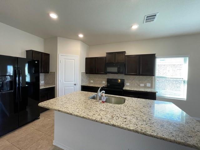 1001 Hillrose Dr, Leander, TX 78641