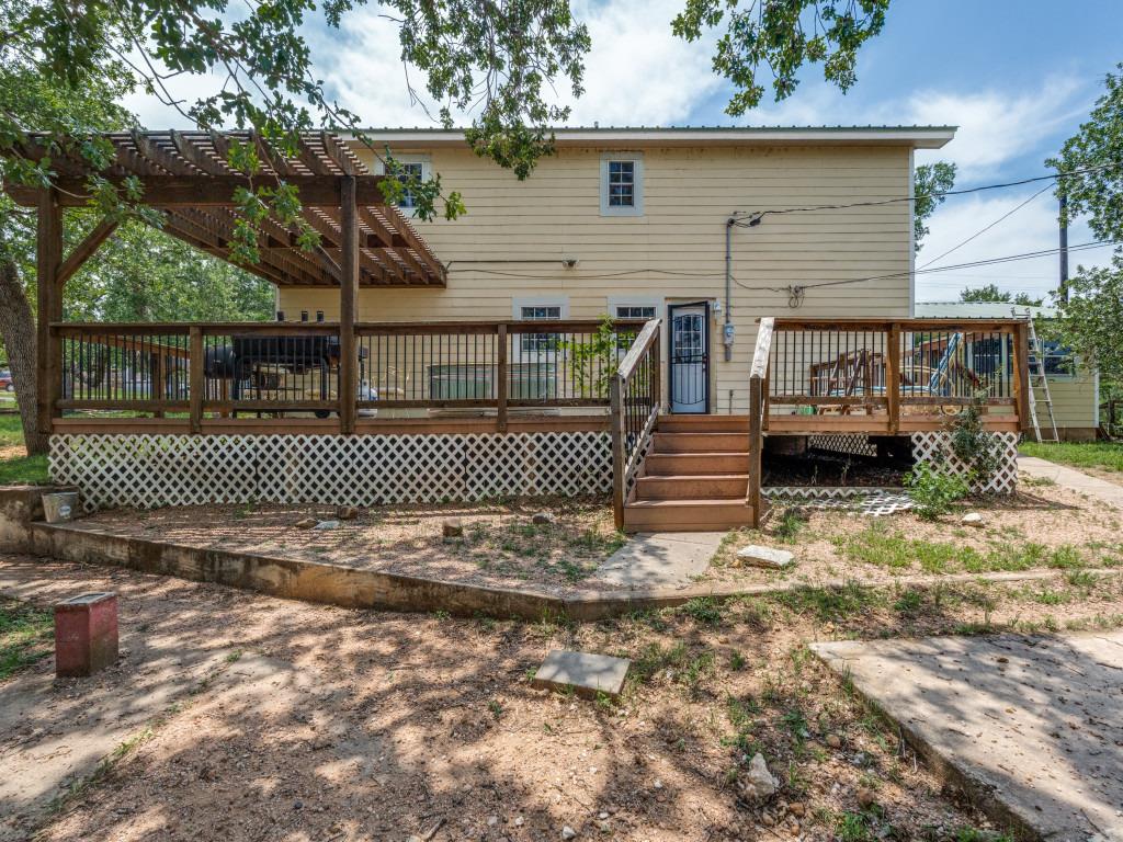 745 Driftwood Ln, Cottonwood Shores, TX 78657