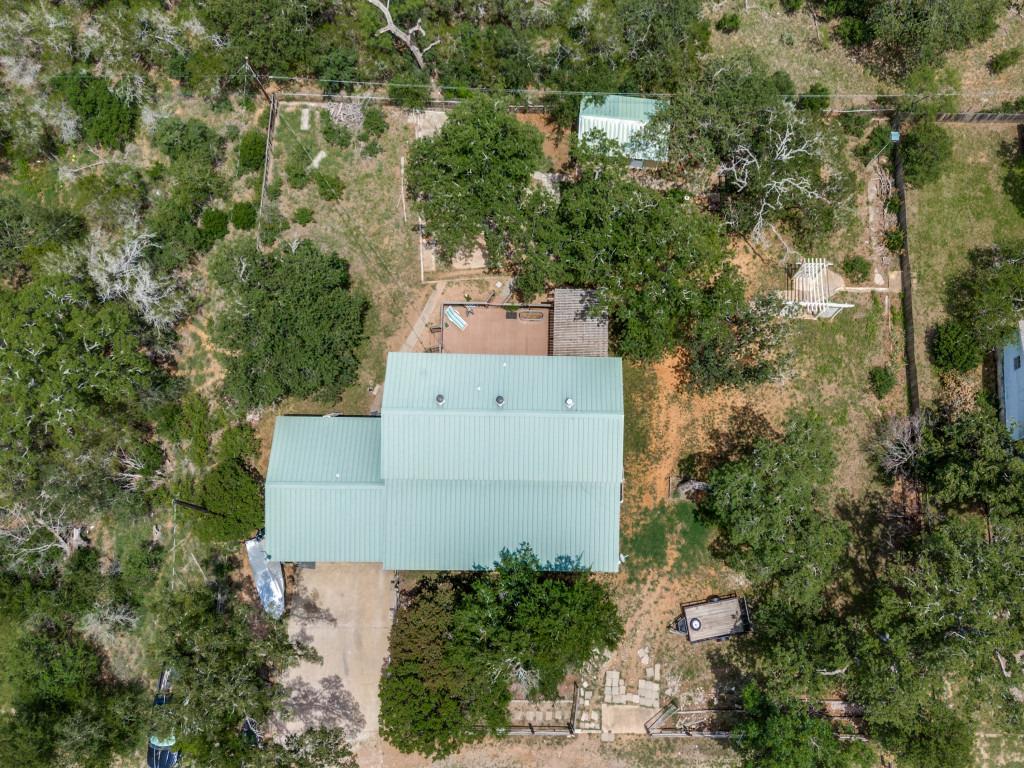 745 Driftwood Ln, Cottonwood Shores, TX 78657