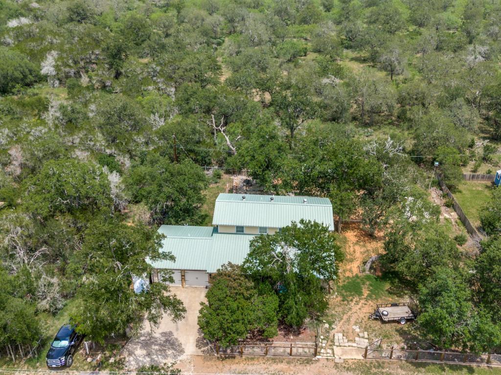 745 Driftwood Ln, Cottonwood Shores, TX 78657