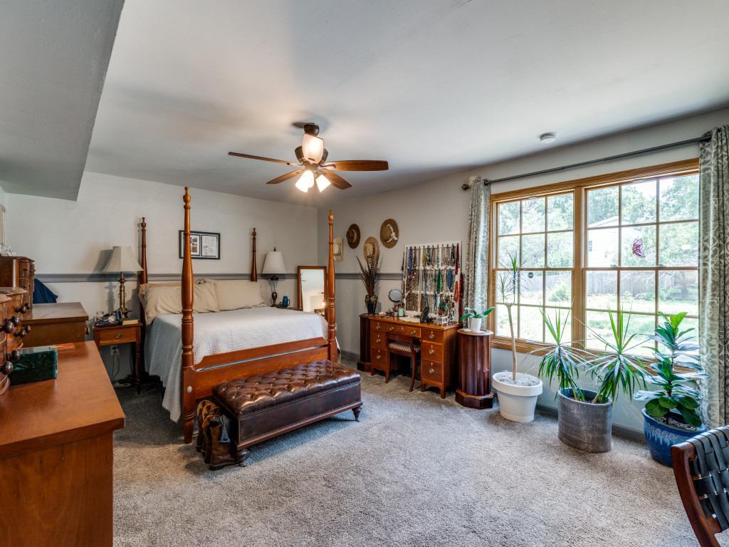 745 Driftwood Ln, Cottonwood Shores, TX 78657