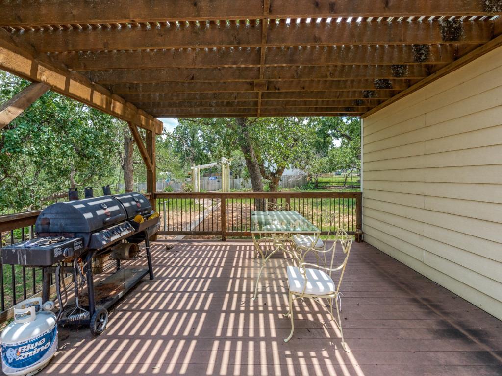 745 Driftwood Ln, Cottonwood Shores, TX 78657