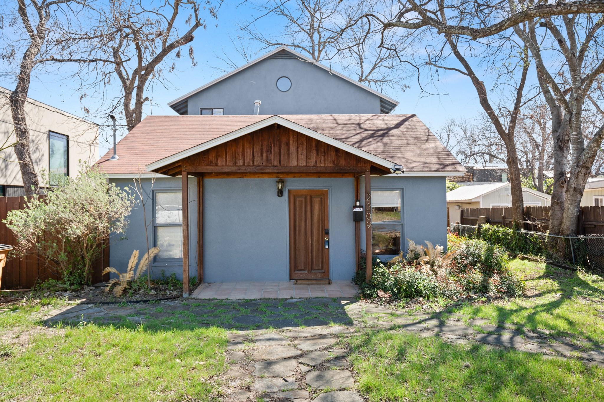 2209 S 3rd St, Austin, TX 78704