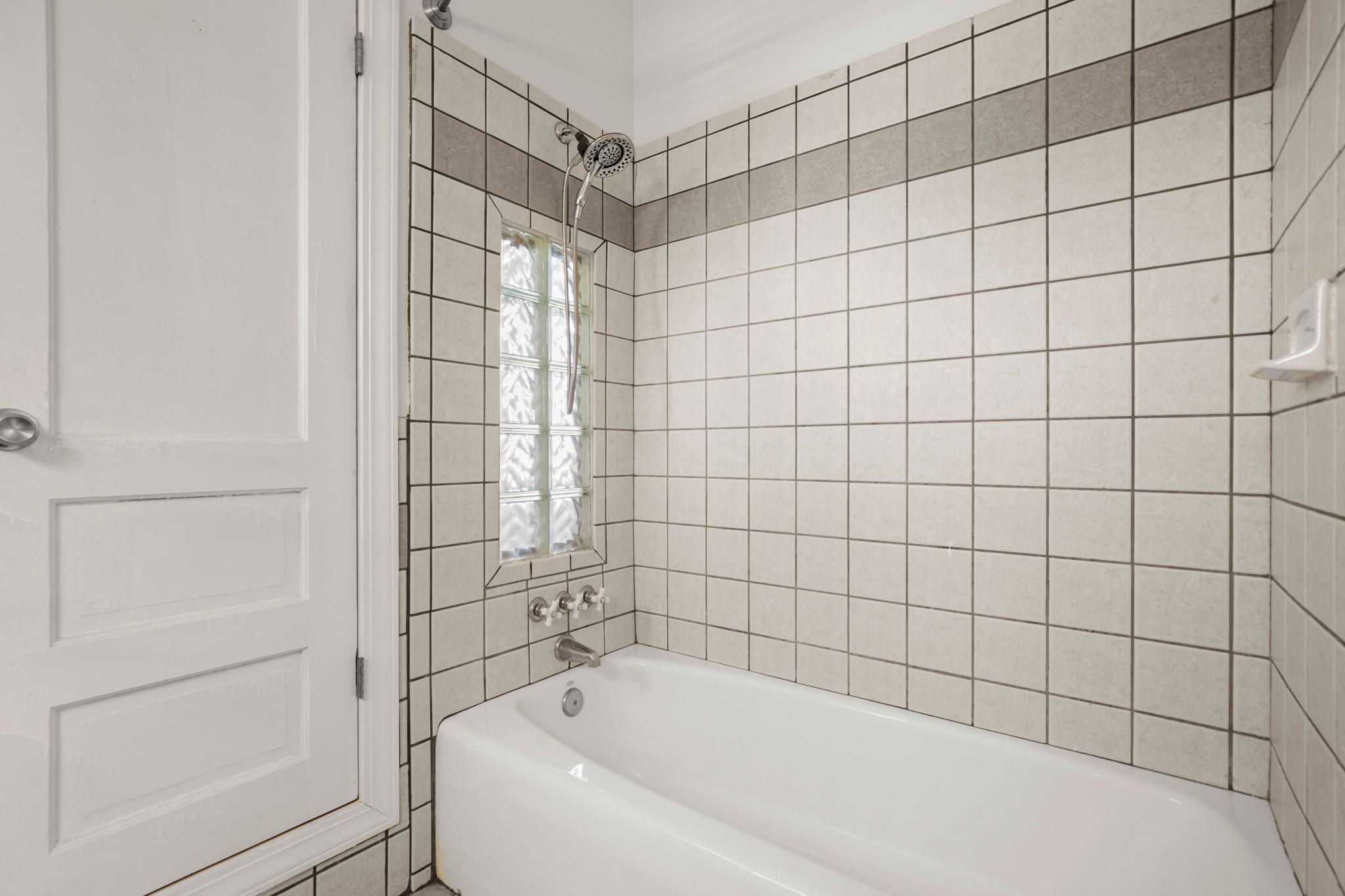 2209 S 3rd St, Austin, TX 78704