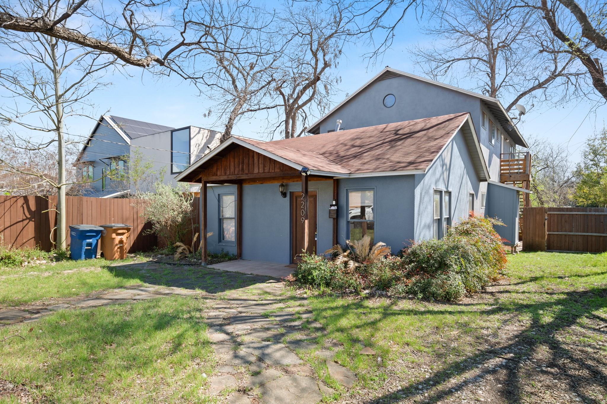 2209 S 3rd St, Austin, TX 78704