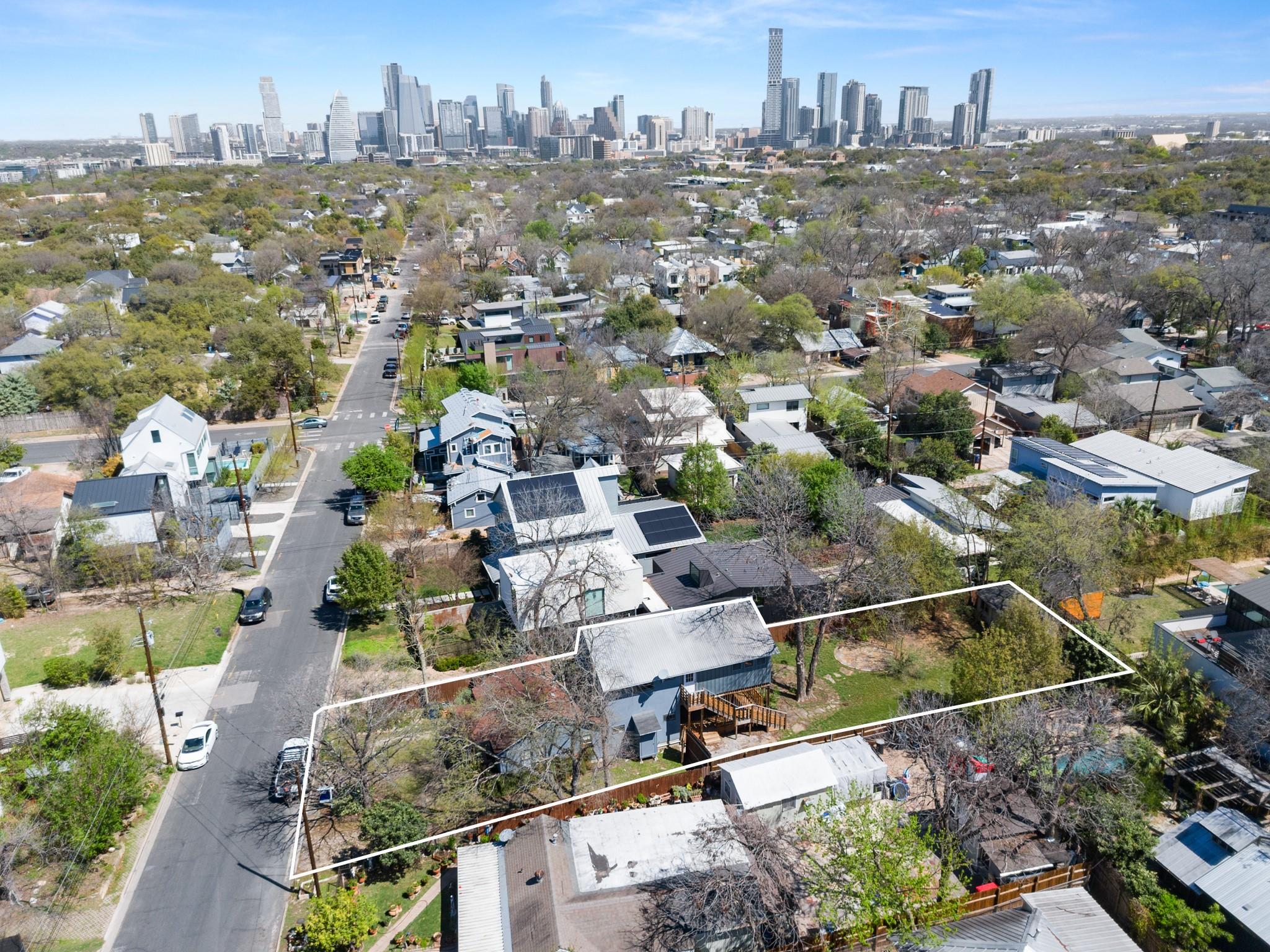 2209 S 3rd St, Austin, TX 78704