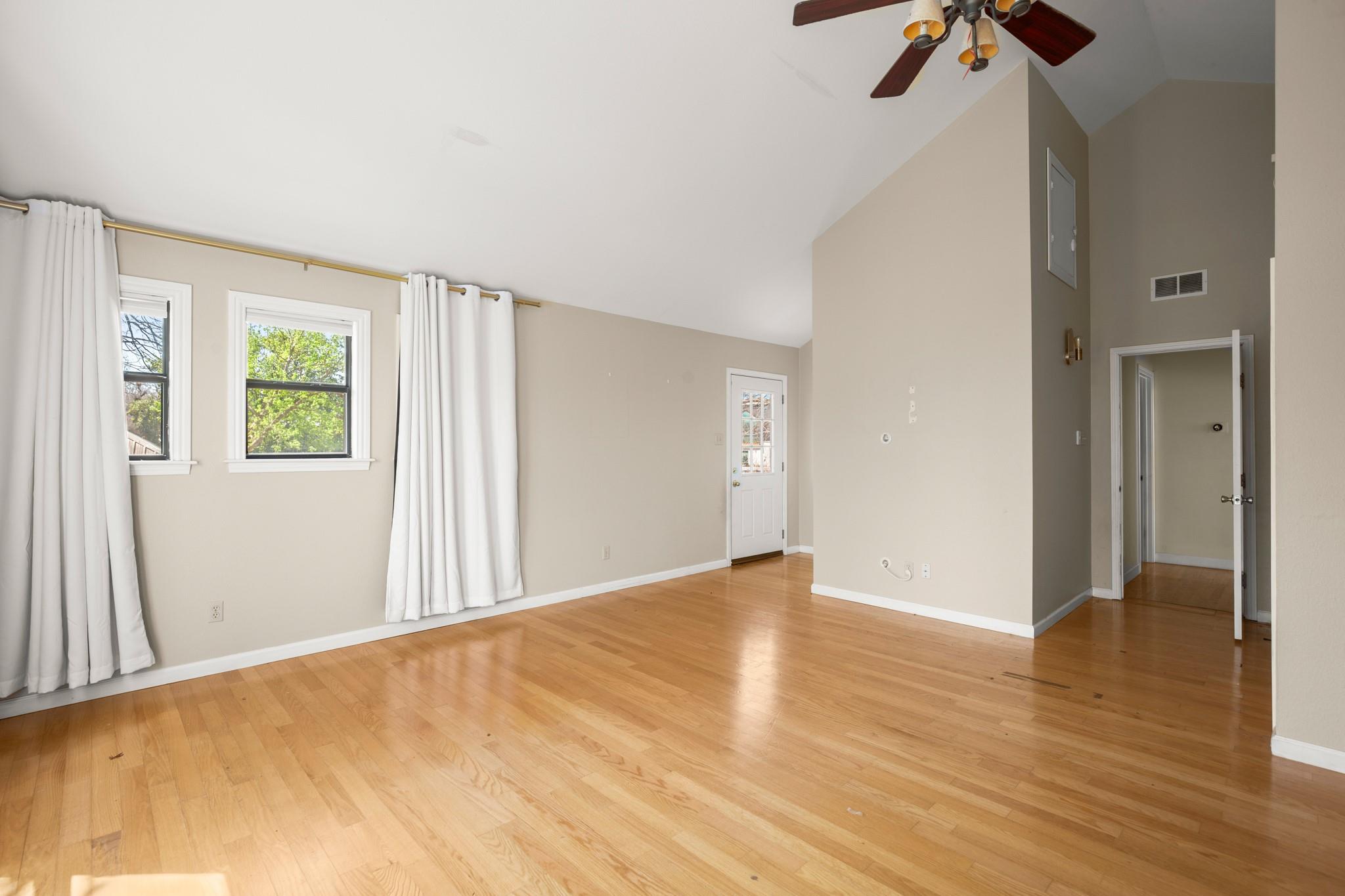 2209 S 3rd St, Austin, TX 78704