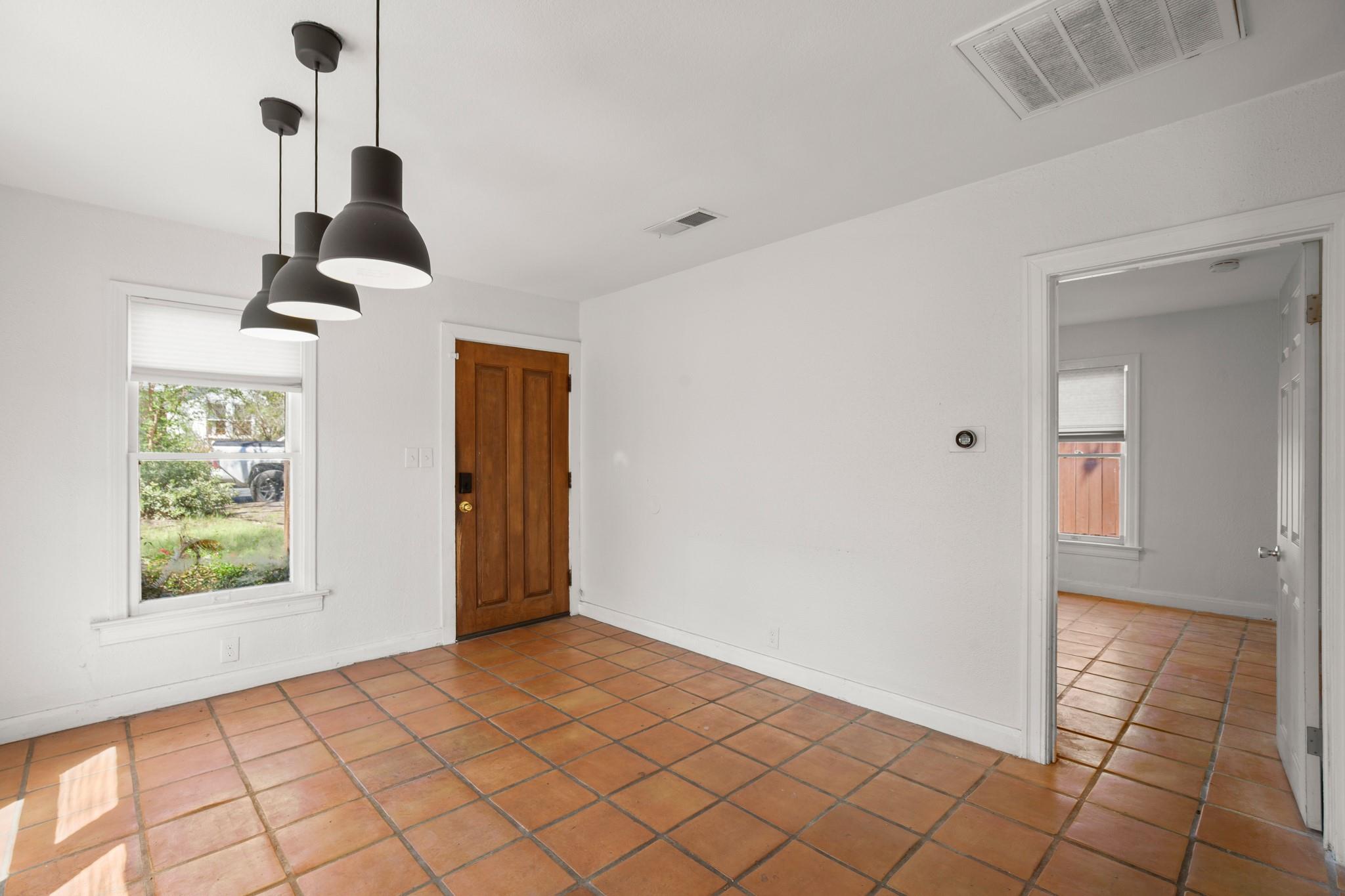 2209 S 3rd St, Austin, TX 78704