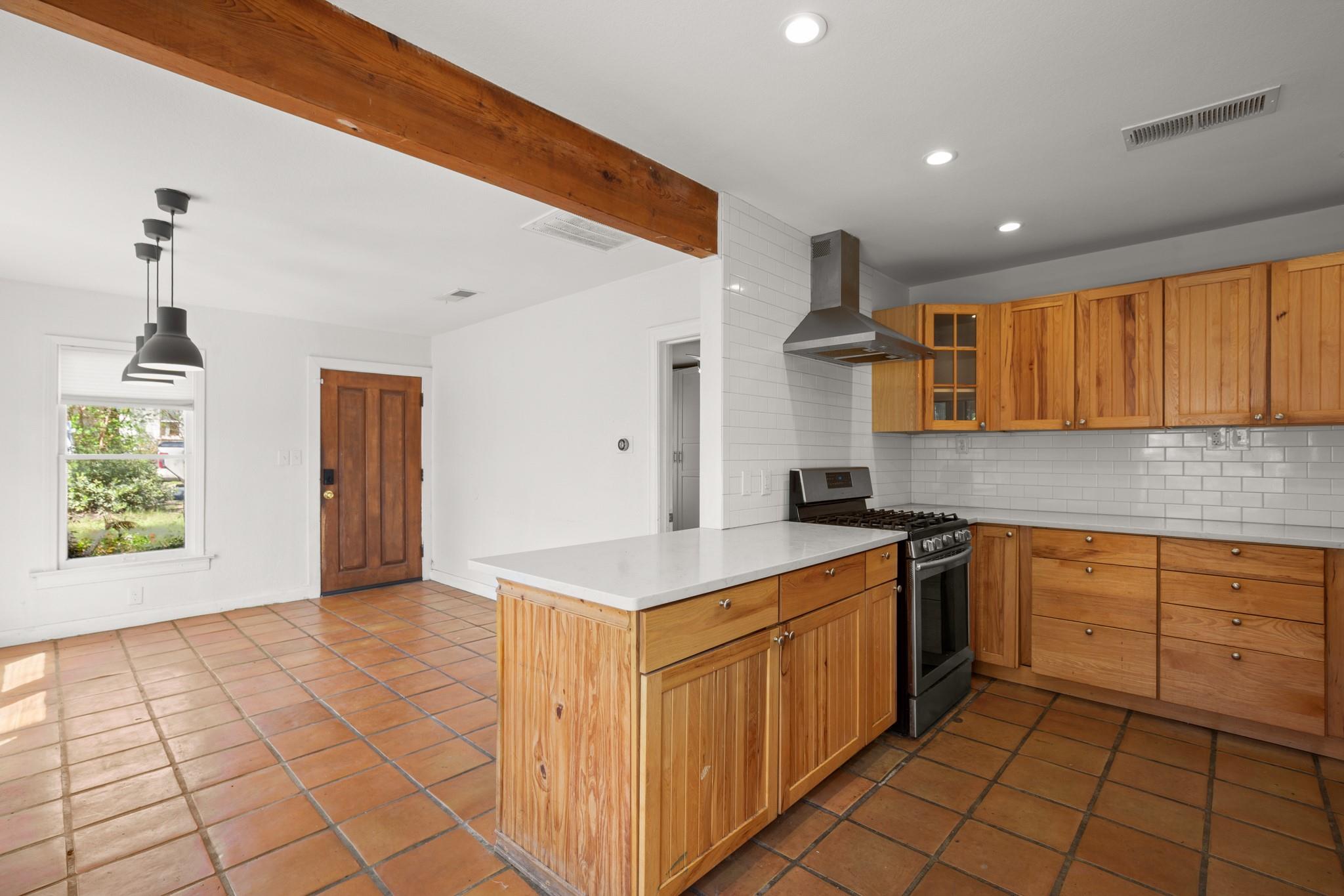 2209 S 3rd St, Austin, TX 78704