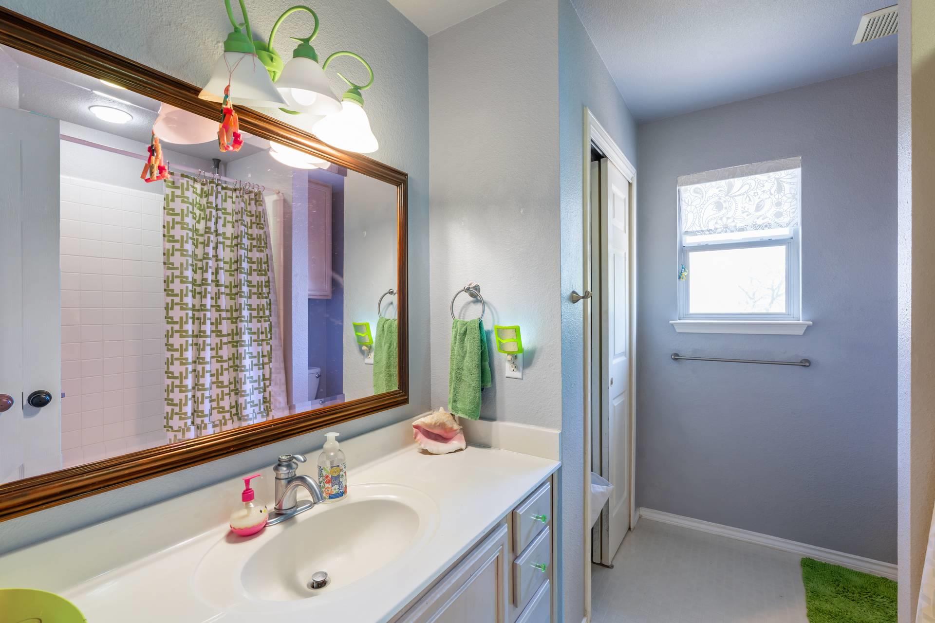 7000 Bending Oak Rd, Austin, TX 78749