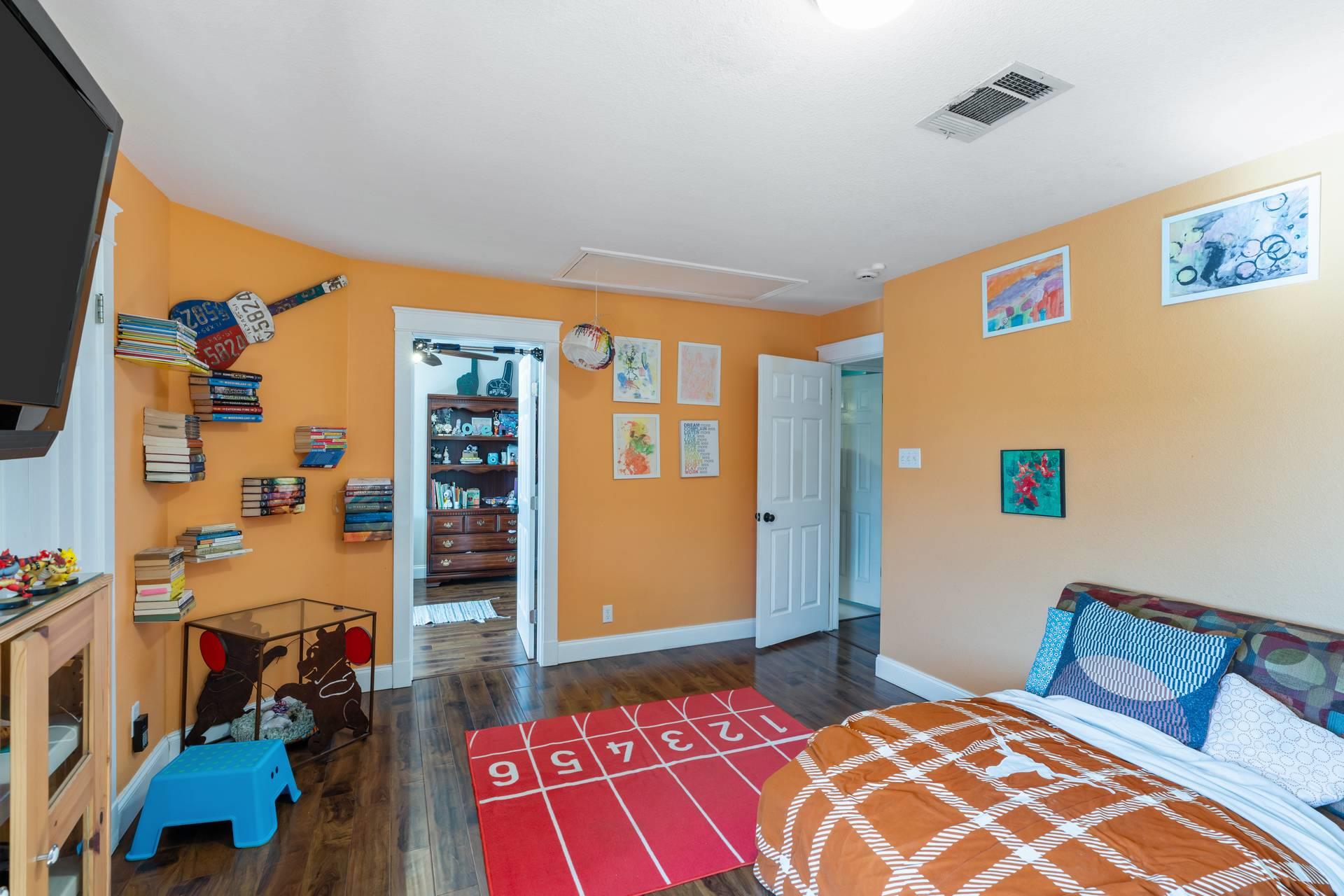 7000 Bending Oak Rd, Austin, TX 78749