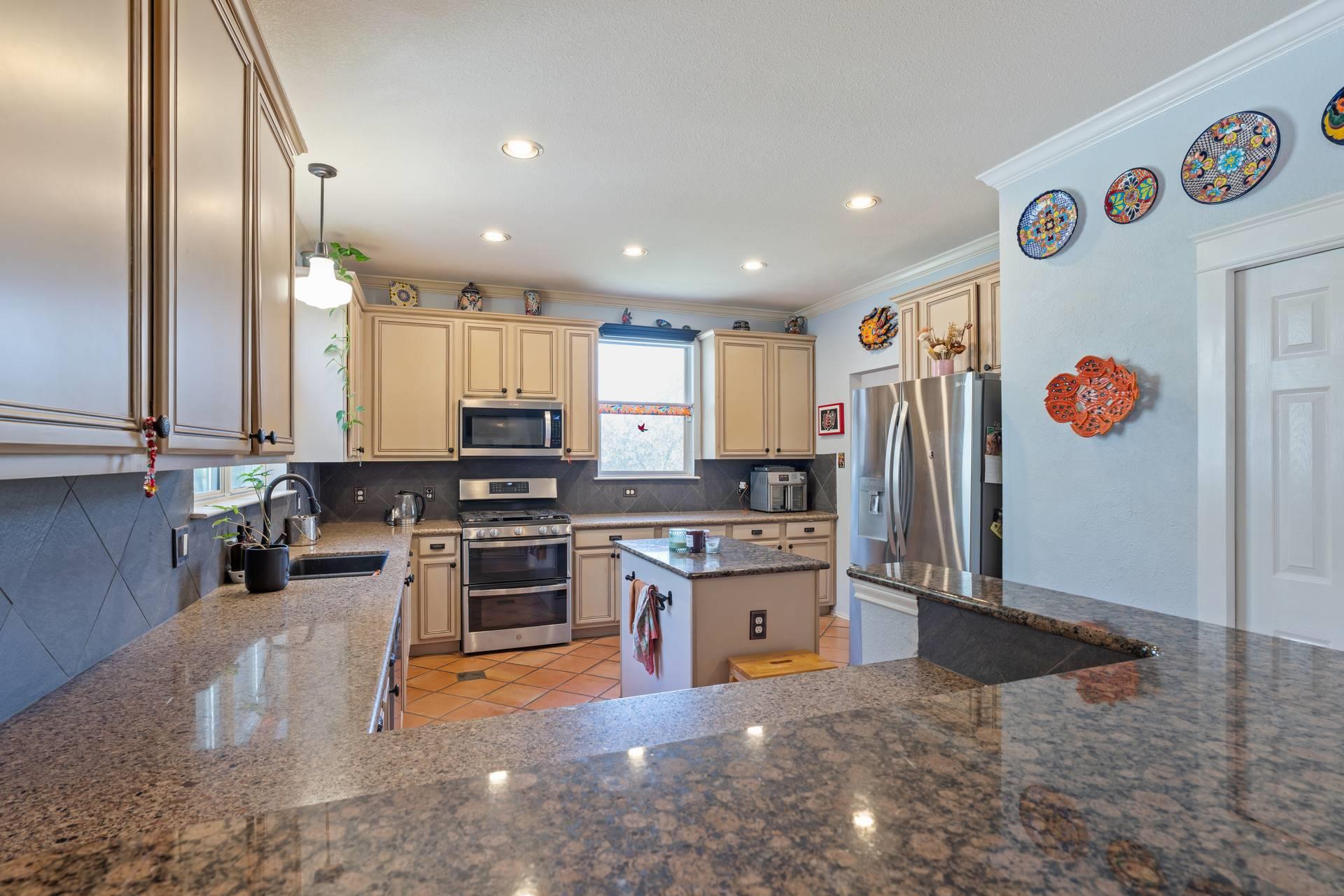 7000 Bending Oak Rd, Austin, TX 78749