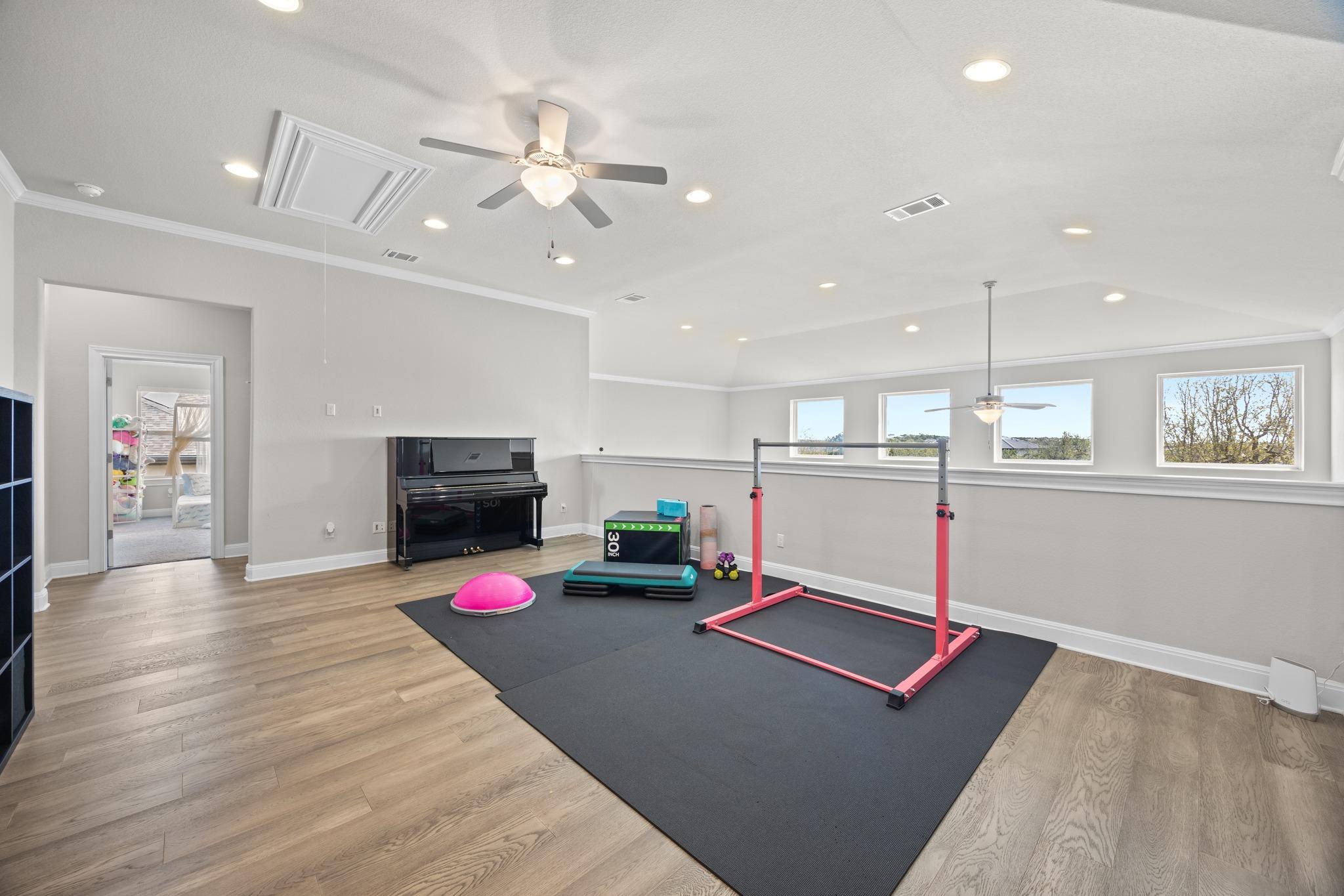 15705 Colinas Cv, Bee Cave, TX 78738