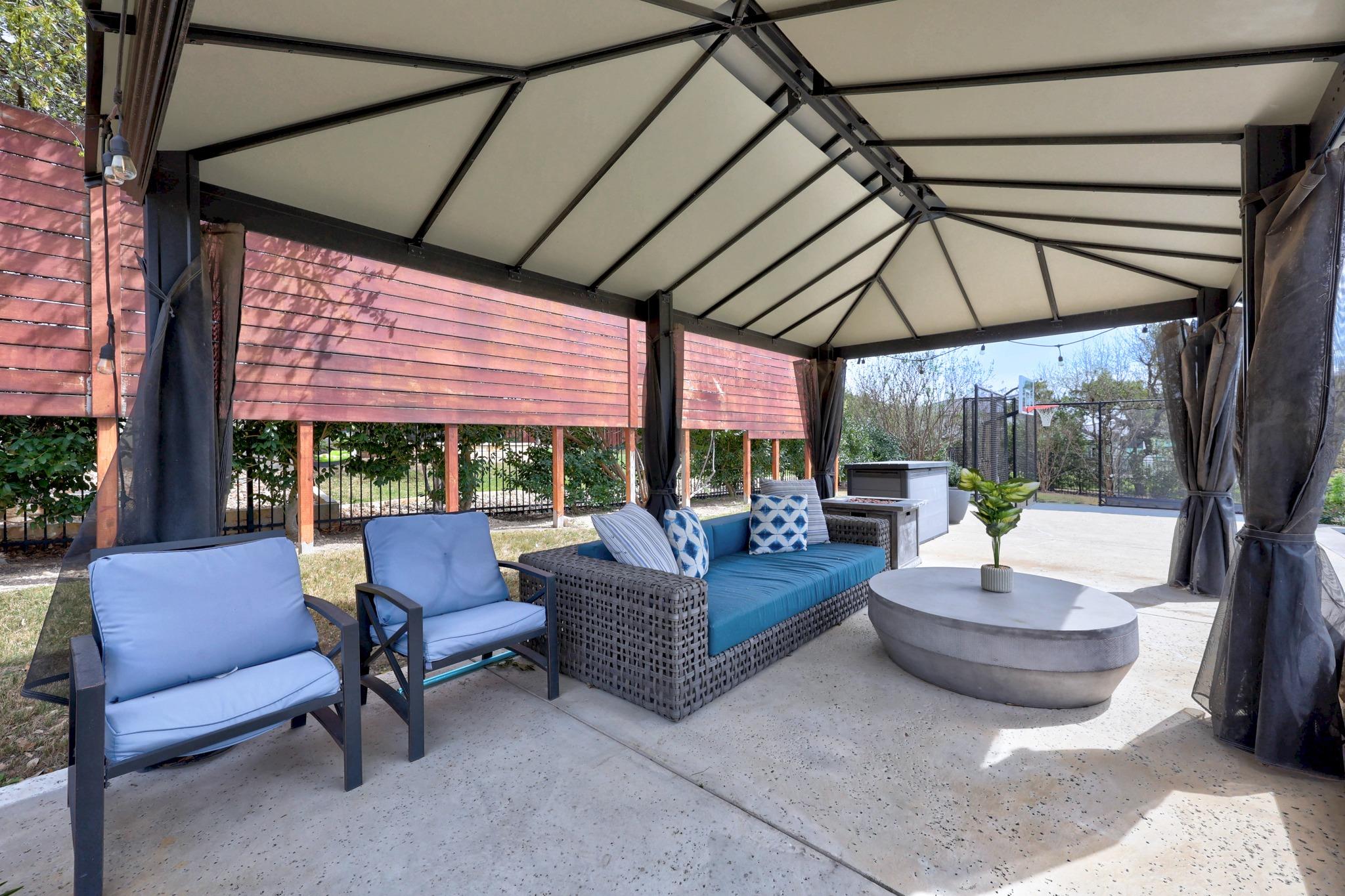 15705 Colinas Cv, Bee Cave, TX 78738