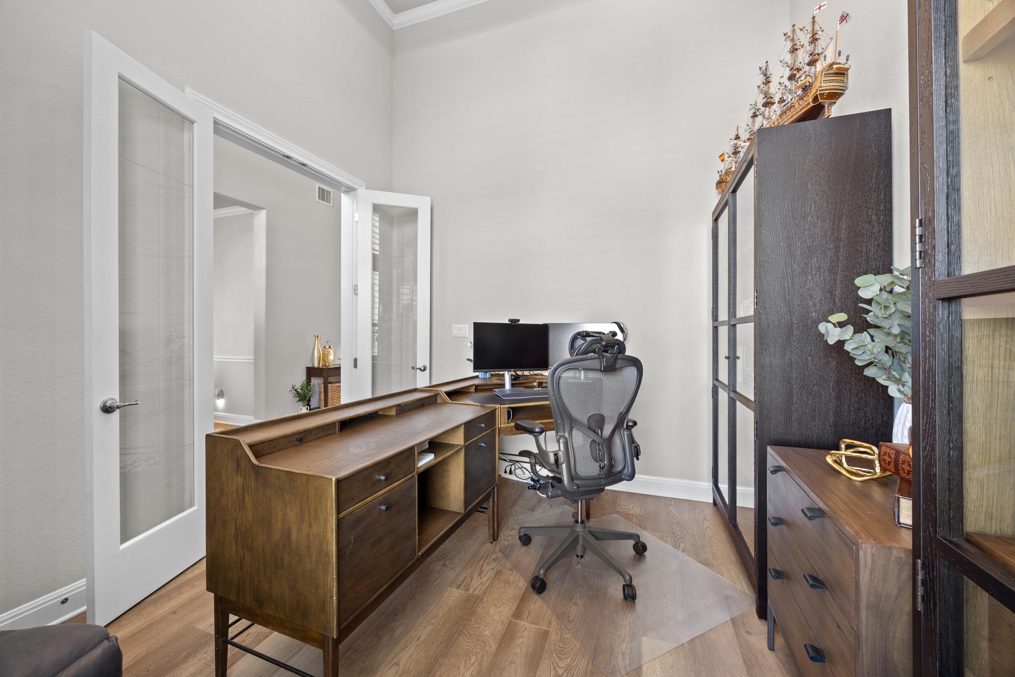 15705 Colinas Cv, Bee Cave, TX 78738